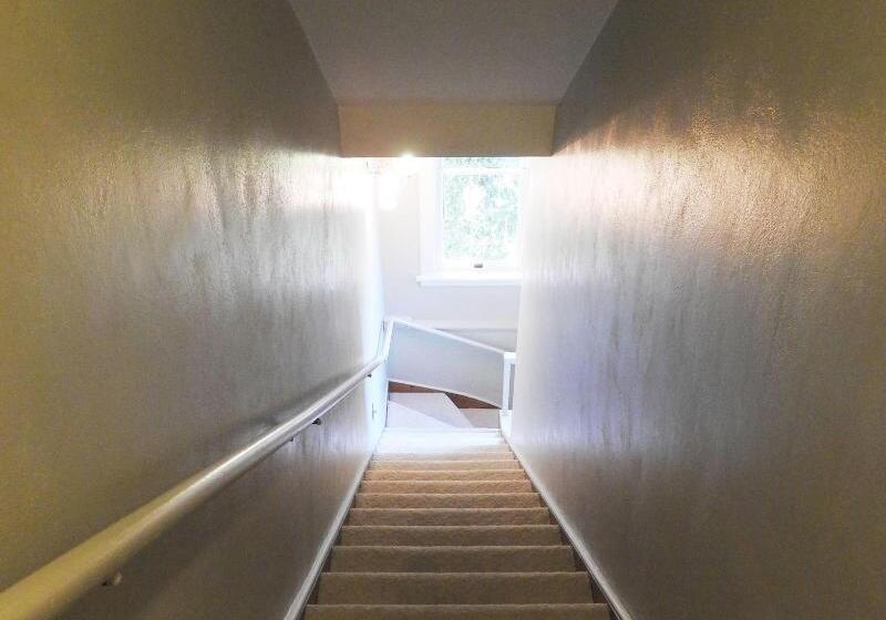 ベッドアンドブレックファースト Champaign Garden Inn