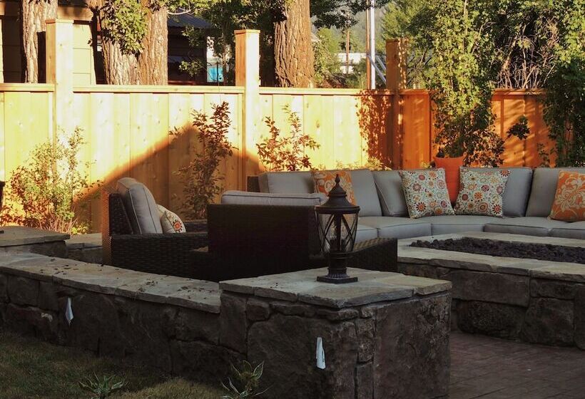 مبيت وإفطار Huff House Inn And Cabins