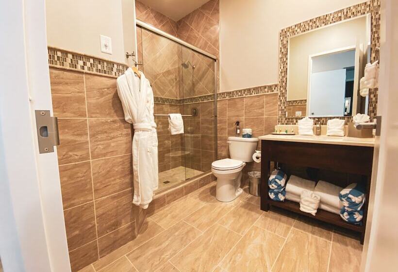 مبيت وإفطار Huff House Inn And Cabins