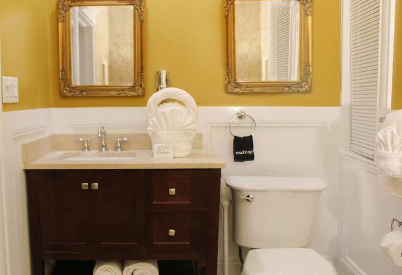 مبيت وإفطار Inn On Charlotte