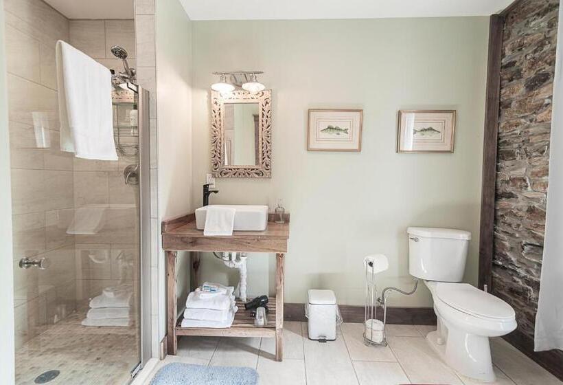 مبيت وإفطار Light Horse Inn