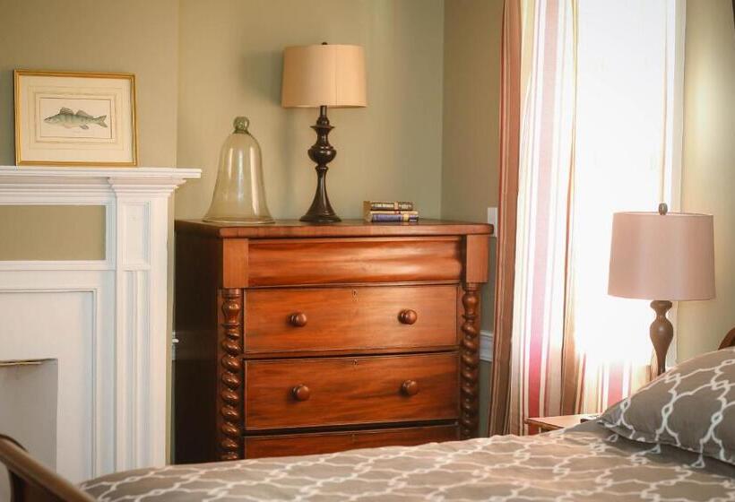 مبيت وإفطار Light Horse Inn