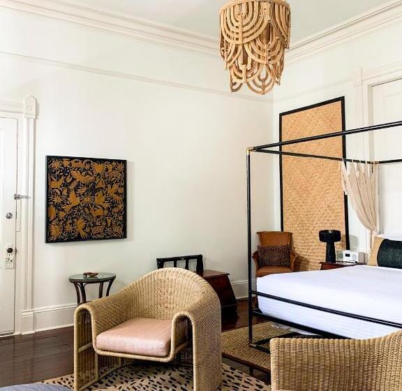 مبيت وإفطار Marreros Guest Mansion   Adult Only