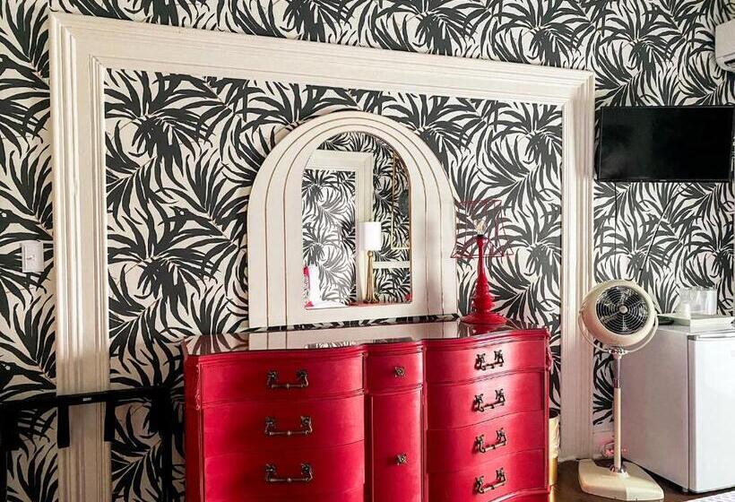 مبيت وإفطار Marreros Guest Mansion   Adult Only