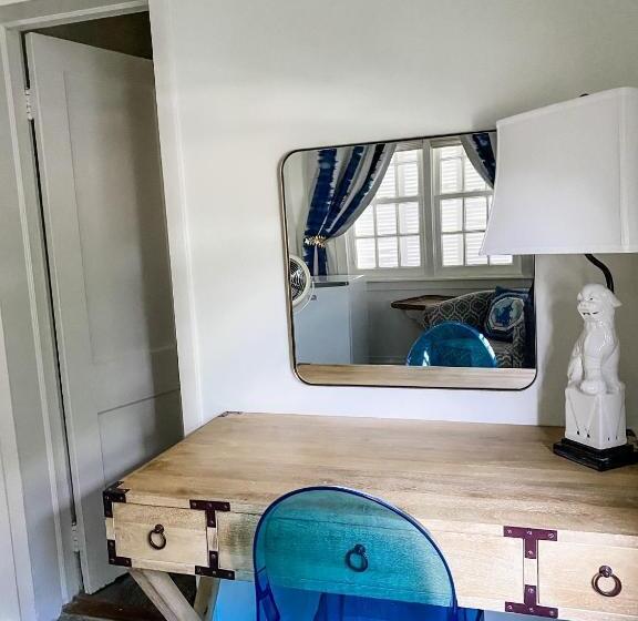 مبيت وإفطار Marreros Guest Mansion   Adult Only