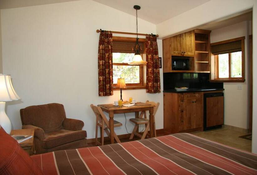 צימר Ojai Retreat & Inn