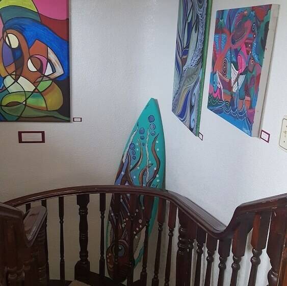 住宿加早餐  Playa Hermosa Inn At The Beach