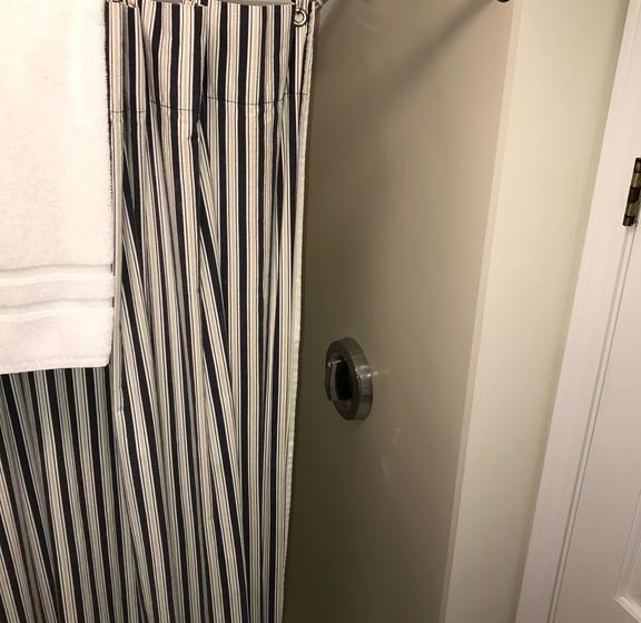 Bed and Breakfast Puffin Inn