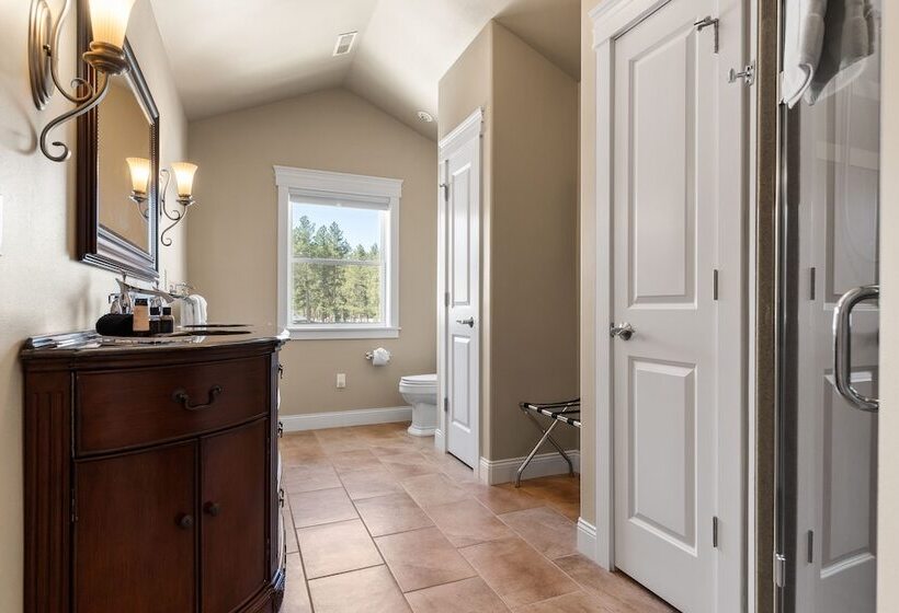 צימר Summer Creek Inn