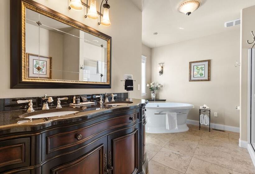 צימר Summer Creek Inn