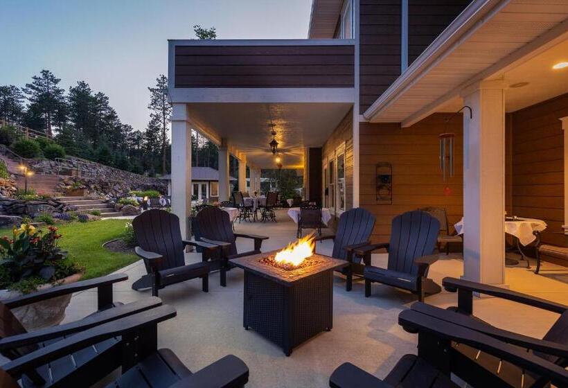 צימר Summer Creek Inn