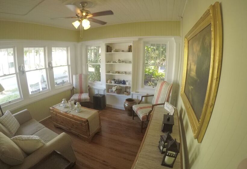 مبيت وإفطار The Hibiscus House