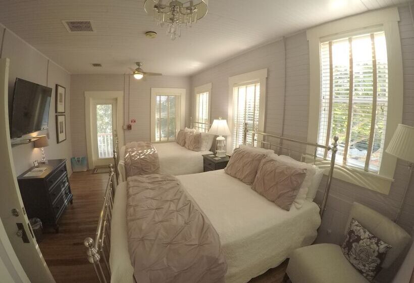 مبيت وإفطار The Hibiscus House