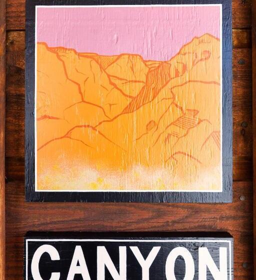 مبيت وإفطار The Loubird Inn