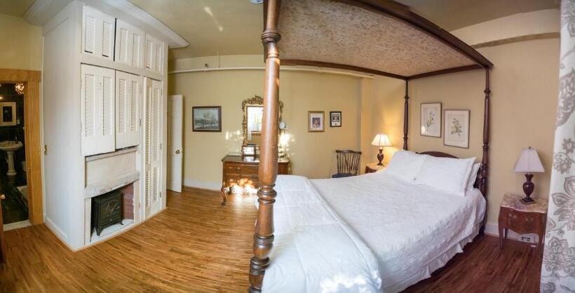 مبيت وإفطار The Outing Lodge