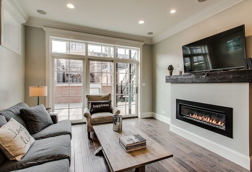 민박 The Sono Chicago