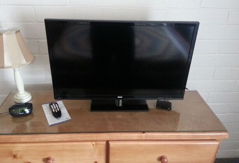 Bishop Village Motel