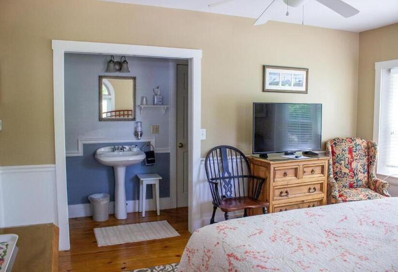 Bourne Bed And Breakfast