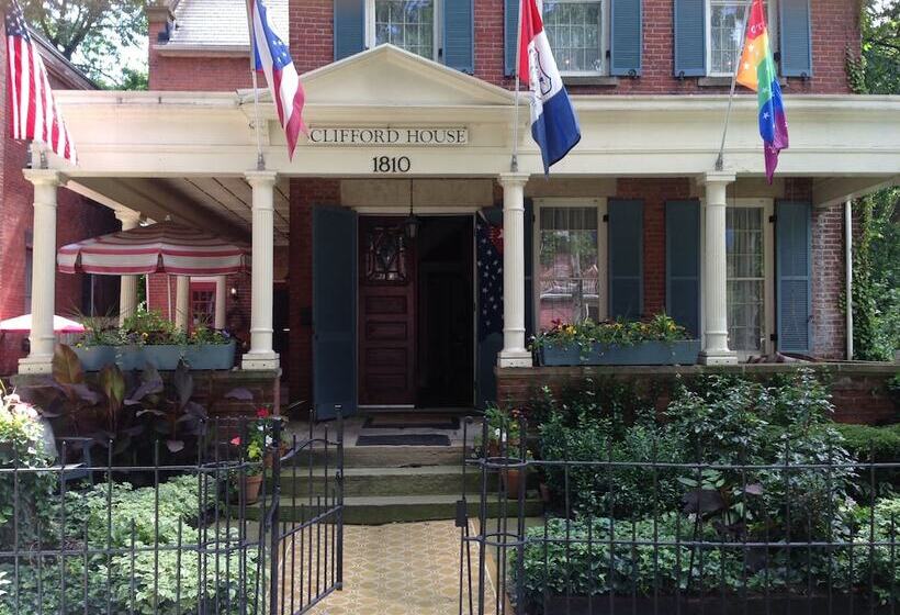 Clifford House Private Home B&b