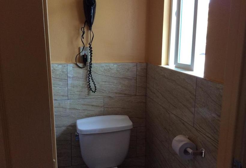 El Don Motel  Adults Only