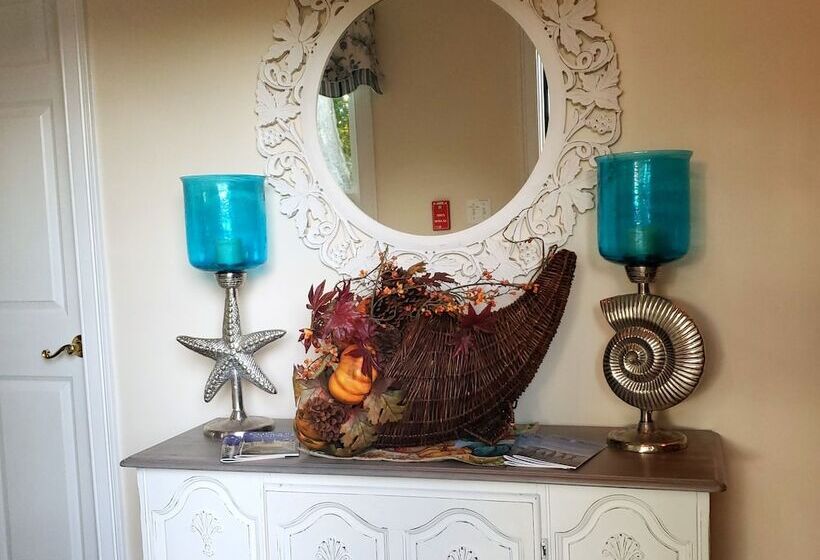 Elmere House Bed & Breakfast