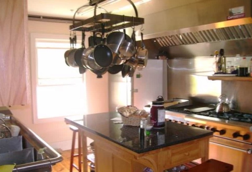 Elmere House Bed & Breakfast