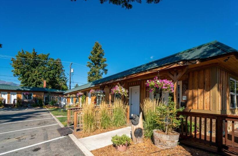 Evergreen Motel