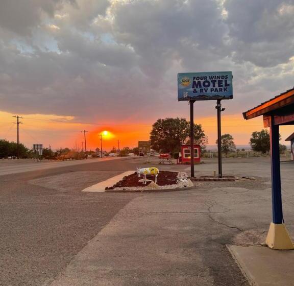 Four Winds Motel & Rv Park