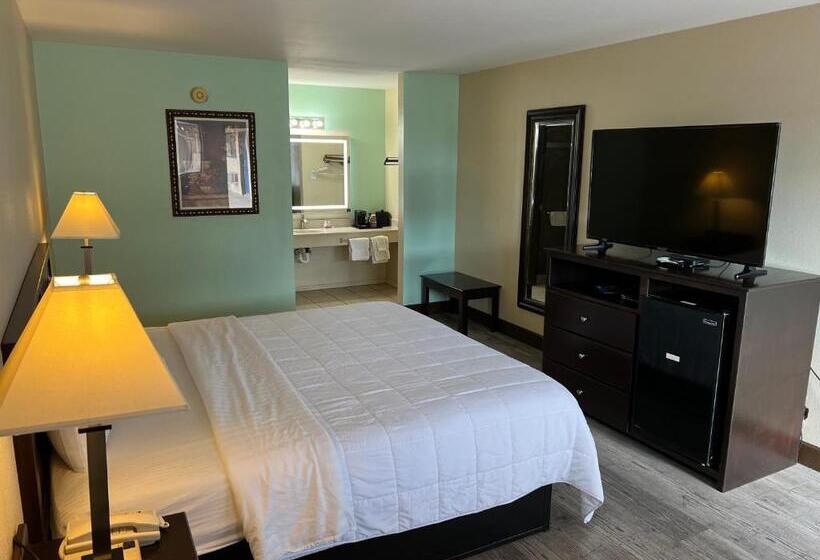 Four Winds Motel & Rv Park