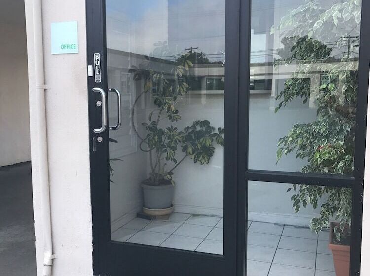 Geneva Motel Daly City