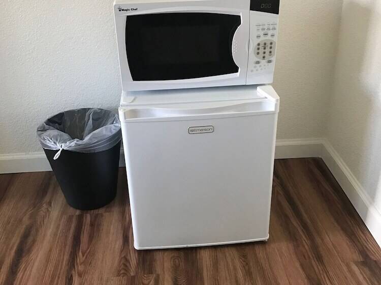 Geneva Motel Daly City