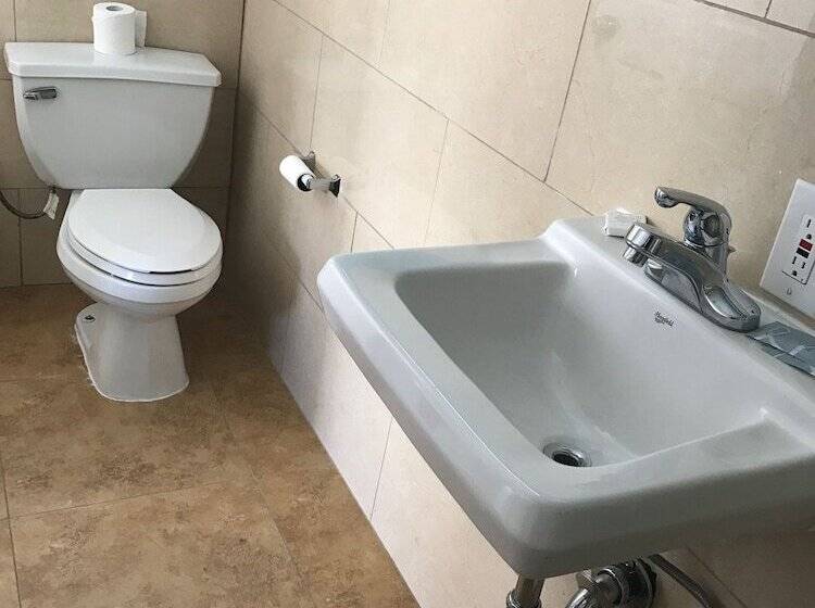 Geneva Motel Daly City