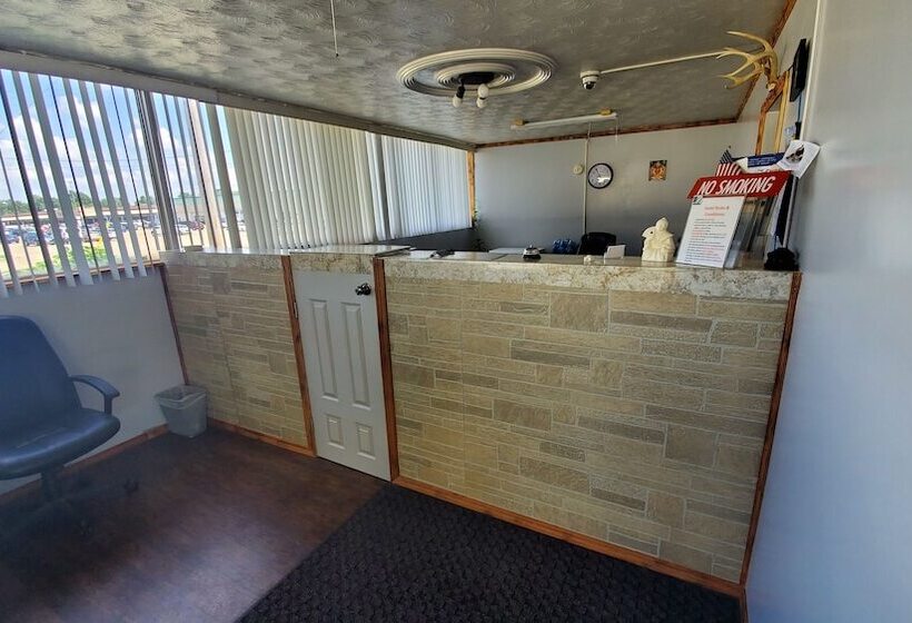 Marion Gray Plaza Motel