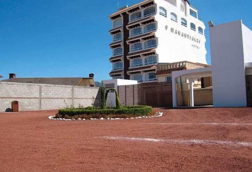 호텔 9 Manantiales