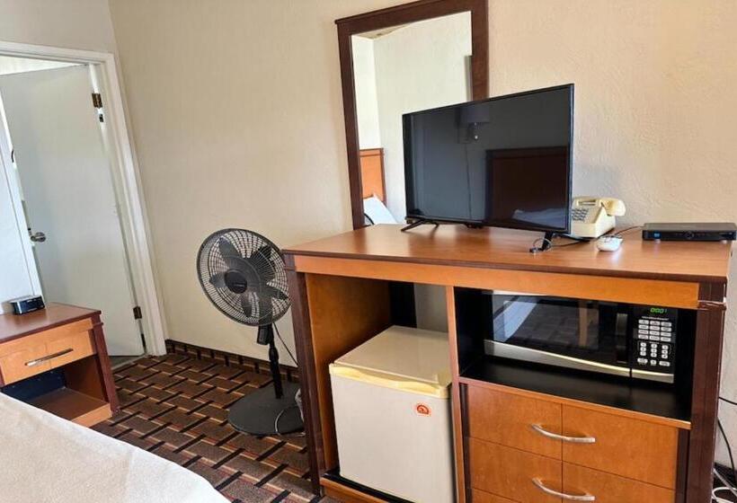 酒店 Anchor Bay Inn Near Winchester Bay