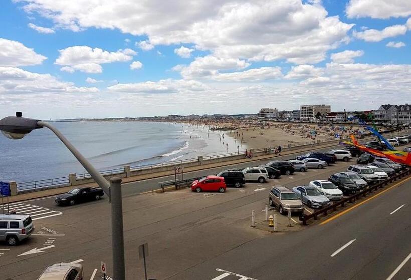 Отель Atlantic Breeze Suites