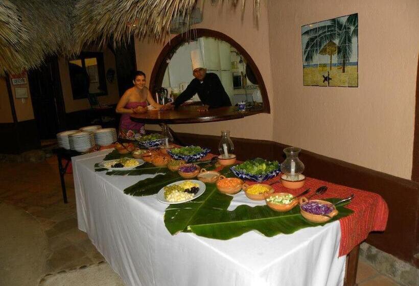 فندق Bahía De La Luna