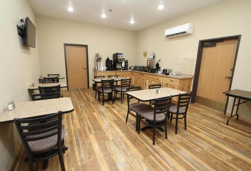 فندق Bowman Lodge & Convention Center