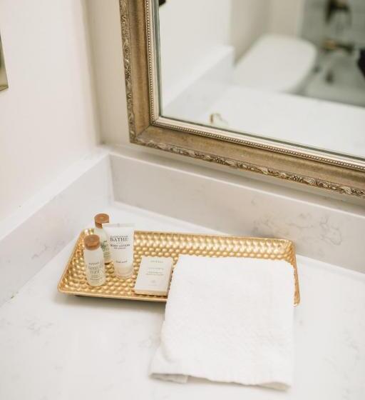 בית מלון כפרי Church Street Inn