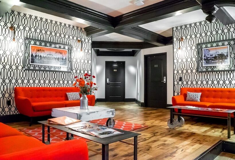 בית מלון כפרי City Hall Grand