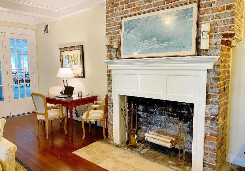 فندق Crystal Bay Historic