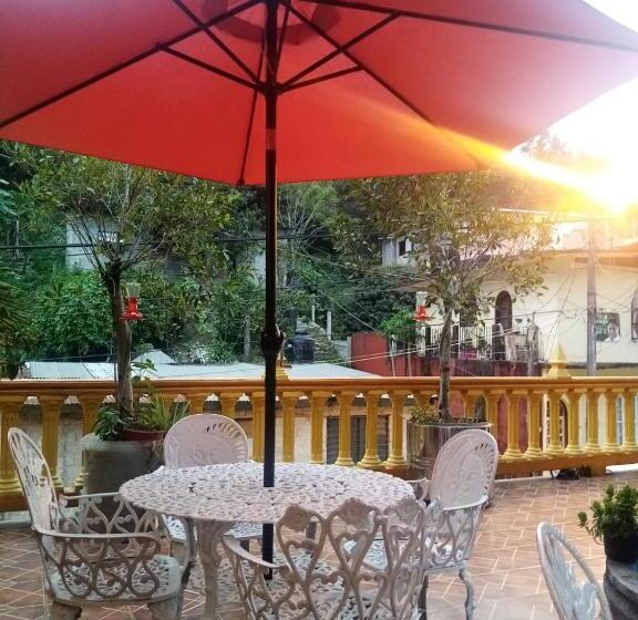 ホテル El Paraiso