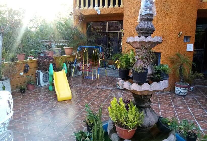 ホテル El Paraiso