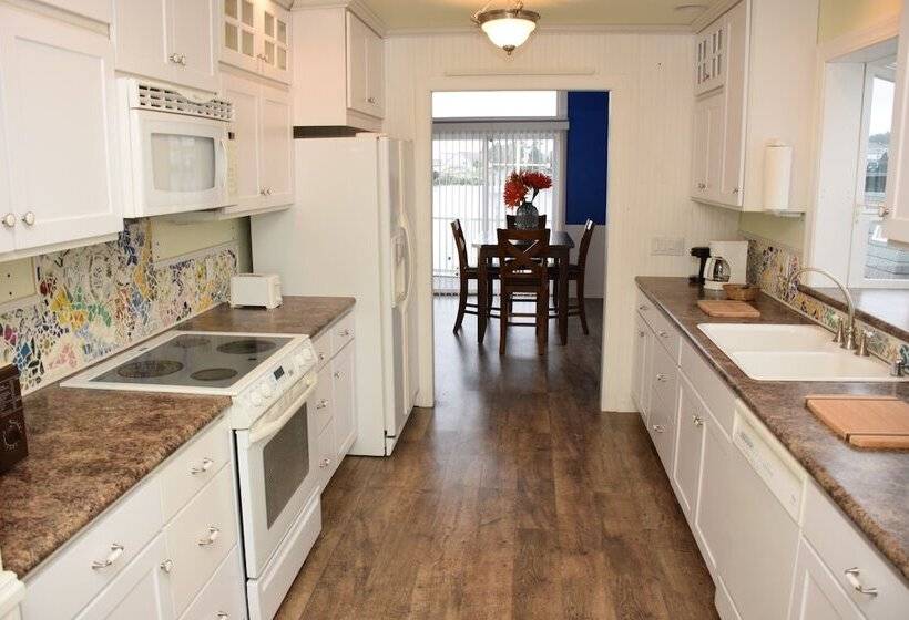 فندق Longliner Lodge And Suites