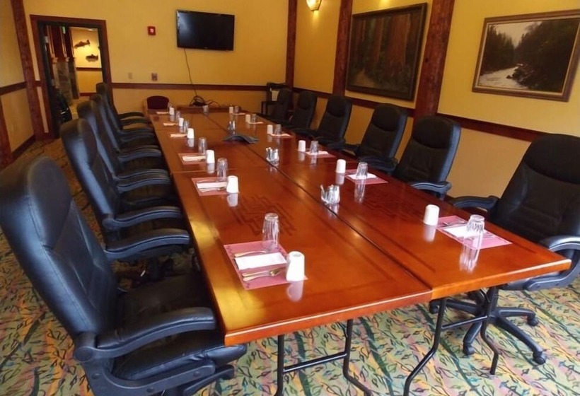 호텔 Lucky 7 Casino &