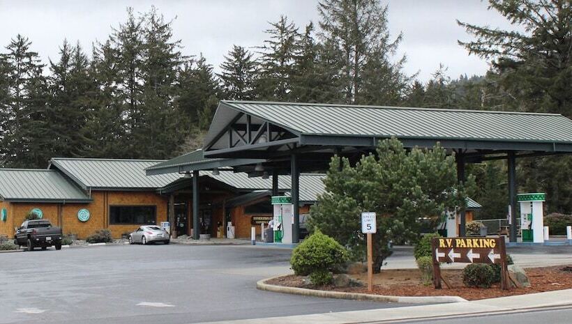 호텔 Lucky 7 Casino &