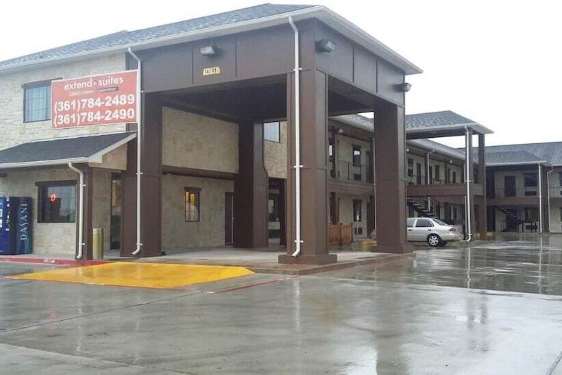 فندق Lux Inn And Suites