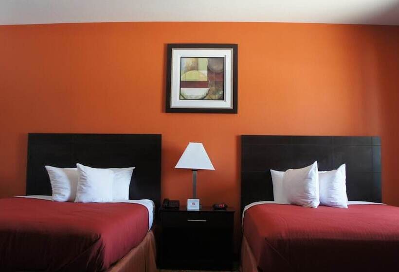 فندق Lux Inn And Suites