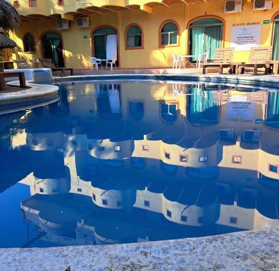 فندق Manglar Pacific