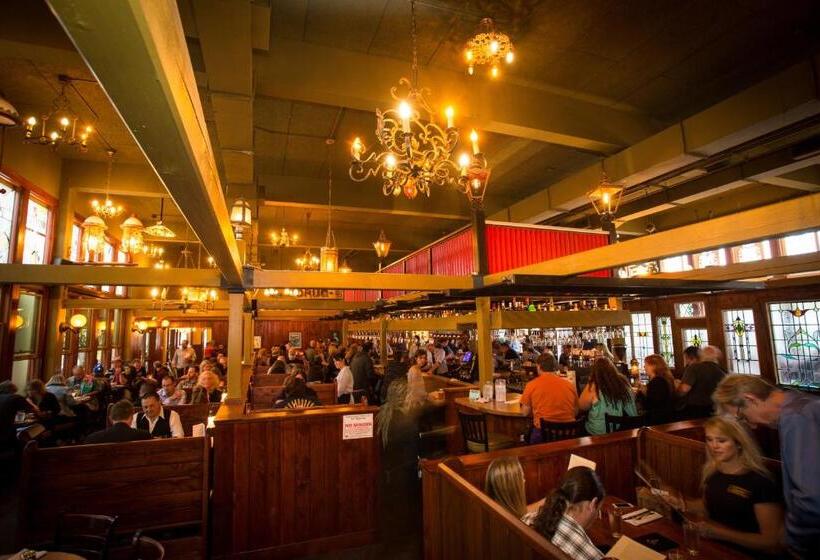 호텔 Mcmenamins Anderson School